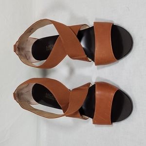Michael Kors heels size 8M leather Brown